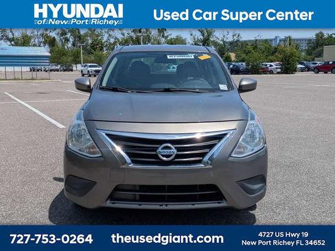 Used 2017 Nissan Versa SV FWD image 8