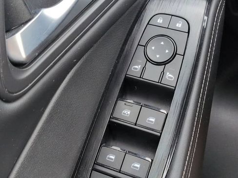 Used 2022 Nissan Rogue SV w/ SV Premium Package FWD image 24