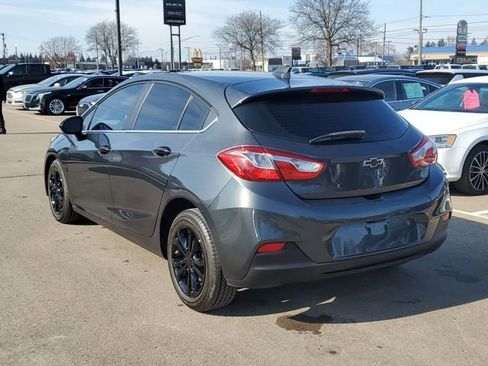 Used 2019 Chevrolet Cruze LT image 4