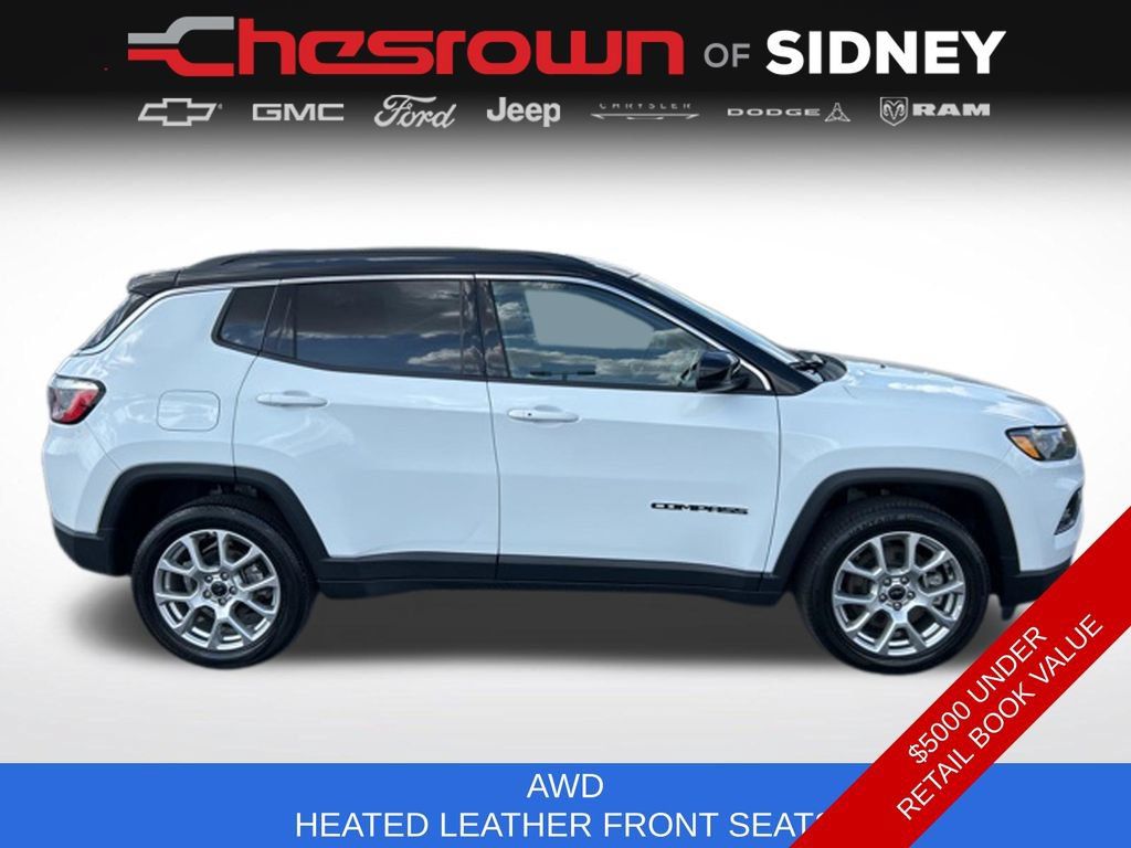 Used 2025 Jeep Compass Limited AWD/4WD image 4