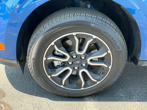 Used 2024 Ford Maverick Lariat AWD/4WD image 11