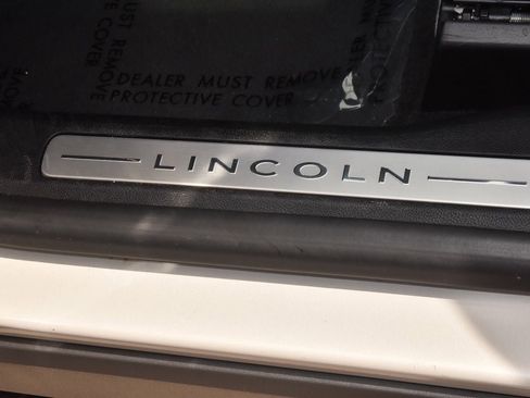 Certified 2024 Lincoln Corsair Reserve w/ Equipment Group 201A FWD image 35