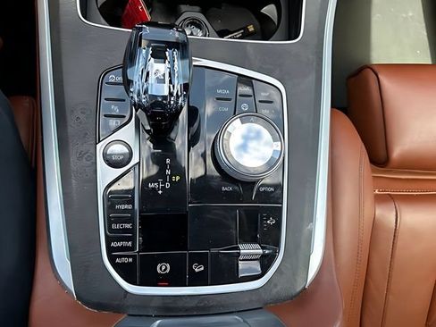 Used 2022 BMW X5 xDrive45e w/ M Sport Package AWD/4WD image 39