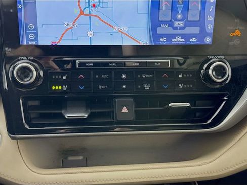 Used 2021 Toyota Highlander Platinum AWD/4WD image 16