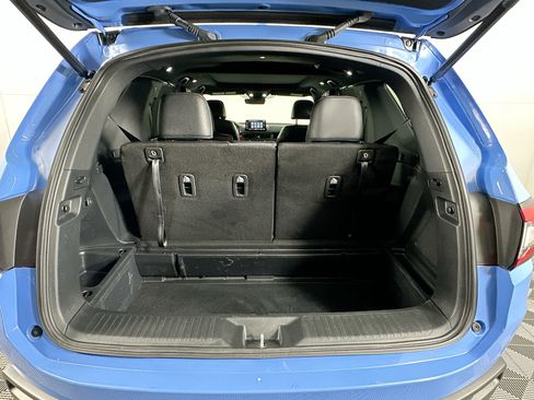 Used 2025 Honda Pilot TrailSport image 29