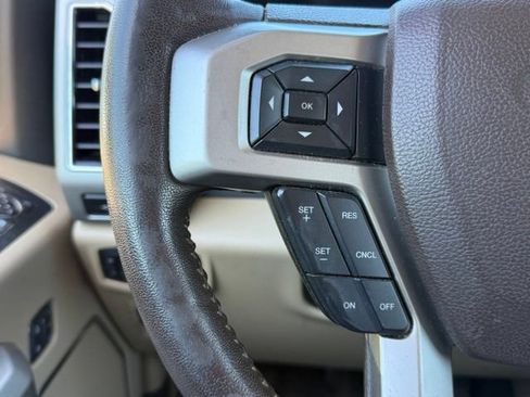 Used 2018 Ford F150 Lariat w/ Equipment Group 502A Luxury AWD/4WD image 27