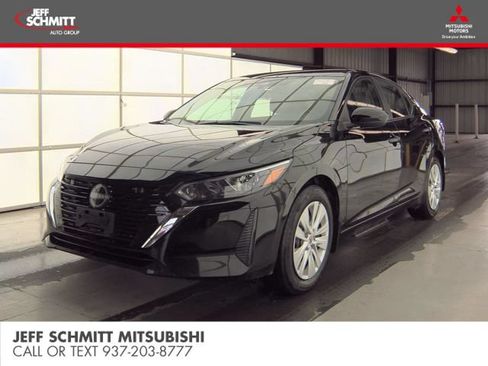 Used 2025 Nissan Sentra S FWD image 1