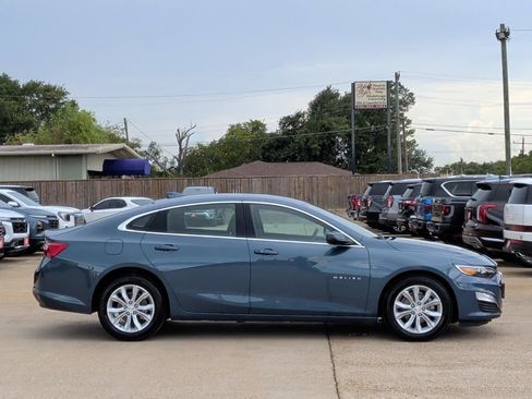Used 2025 Chevrolet Malibu LT FWD image 9