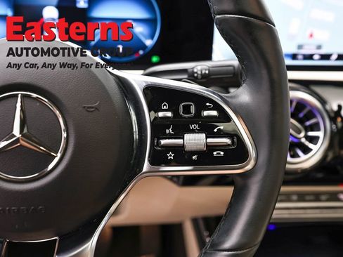 Used 2023 Mercedes-Benz CLA 250 4MATIC image 17