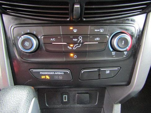 Used 2019 Ford Escape S image 13