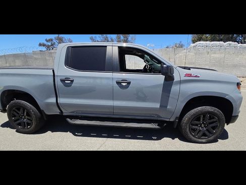Used 2024 Chevrolet Silverado 1500 Custom Trail Boss AWD/4WD image 19