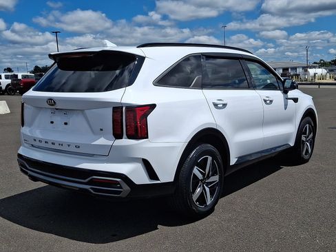 Used 2021 Kia Sorento S w/ Panoramic Sunroof Package FWD image 6