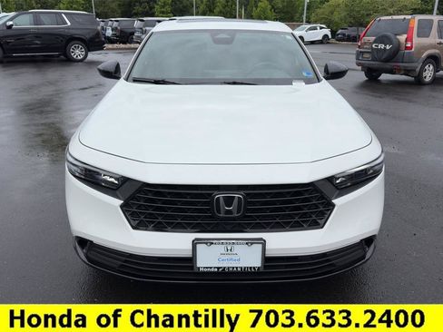 Used 2024 Honda Accord Sport image 2