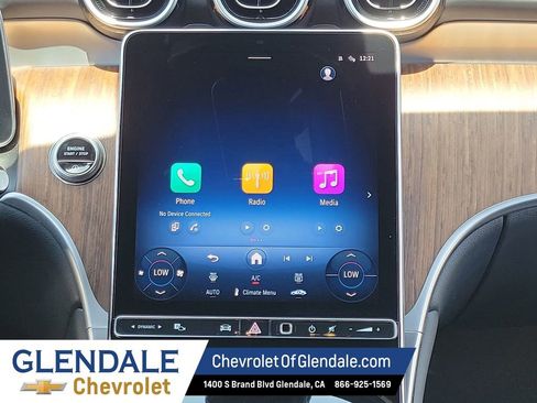 Used 2025 Mercedes-Benz GLC 300 image 25