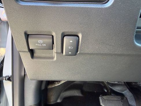 New 2026 Ford F350 4x4 Crew Cab DRW Super Duty image 8