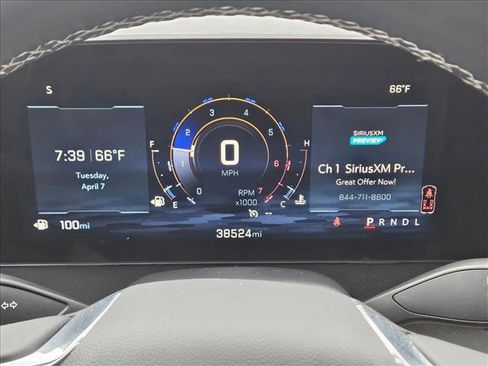 Used 2025 Chevrolet Traverse LT image 11