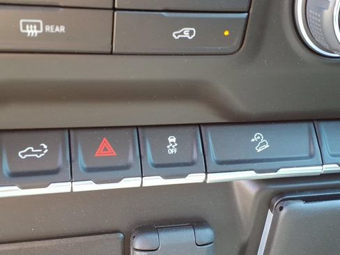 Used 2026 Chevrolet Silverado 2500 Custom w/ Custom Value Package AWD/4WD image 28