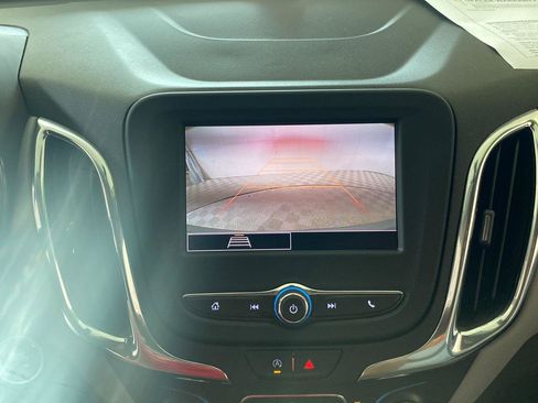 Used 2024 Chevrolet Equinox LS FWD image 35