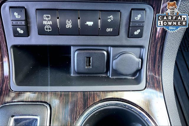 Used 2017 Chevrolet Traverse LT AWD/4WD image 35