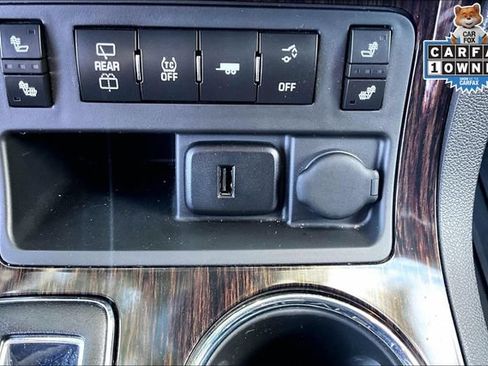 Used 2017 Chevrolet Traverse LT AWD/4WD image 35
