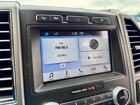 Used 2018 Ford Expedition XLT w/ Equipment Group 202A AWD/4WD image 35