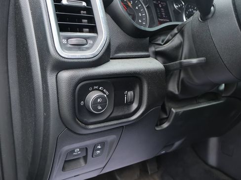 Used 2025 RAM 1500 Big Horn AWD/4WD image 30