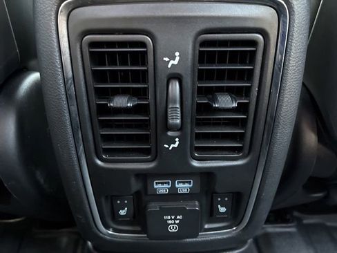 Used 2017 Jeep Grand Cherokee Trailhawk w/ Trailhawk Luxury Group AWD/4WD image 24