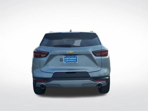 New 2026 Chevrolet Blazer LT w/ Convenience Package FWD image 4