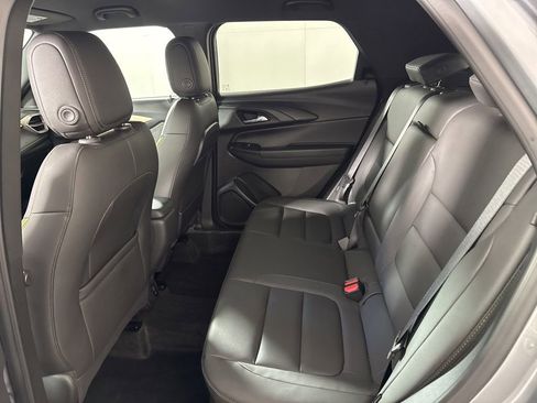 Used 2024 Chevrolet TrailBlazer ACTIV w/ Convenience Package AWD/4WD image 17