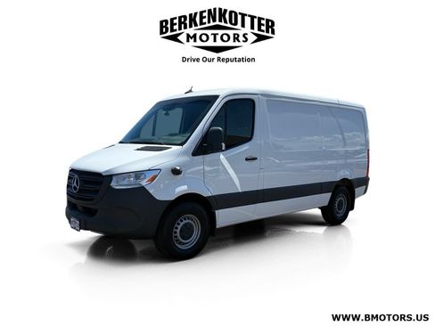 Used 2022 Mercedes-Benz Sprinter 1500 image 7