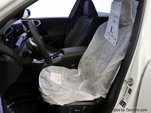 Used 2025 BMW X3 xDrive30i w/ Premium Package image 10