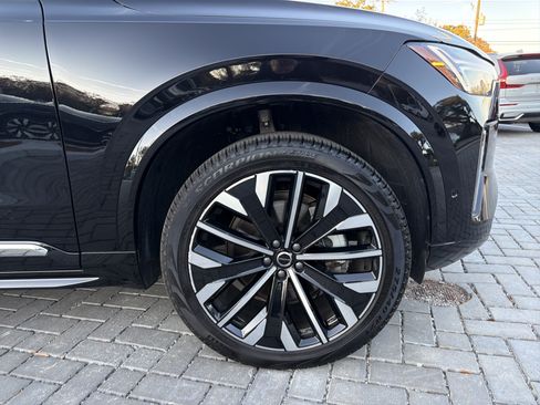 Certified 2025 Volvo XC90 B5 Plus image 13