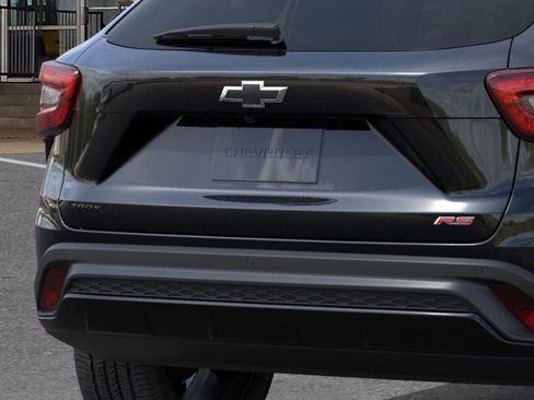 New 2026 Chevrolet Trax RS w/ Driver Confidence Package image 14
