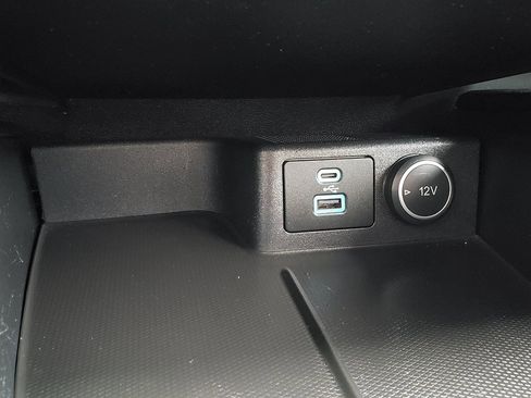 Certified 2021 Ford Escape SE image 21