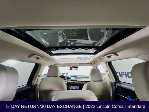 Used 2022 Lincoln Corsair AWD w/ Premium Package image 39