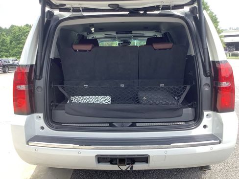 Used 2020 Chevrolet Tahoe Premier w/ Premier Plus Edition RWD image 31