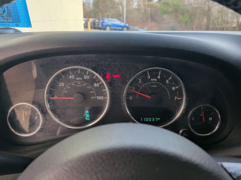 Used 2016 Jeep Wrangler Unlimited Sport w/ Max Tow Package image 18