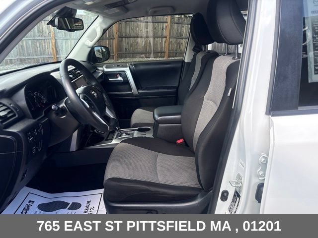 Used 2024 Toyota 4Runner SR5 AWD/4WD image 10