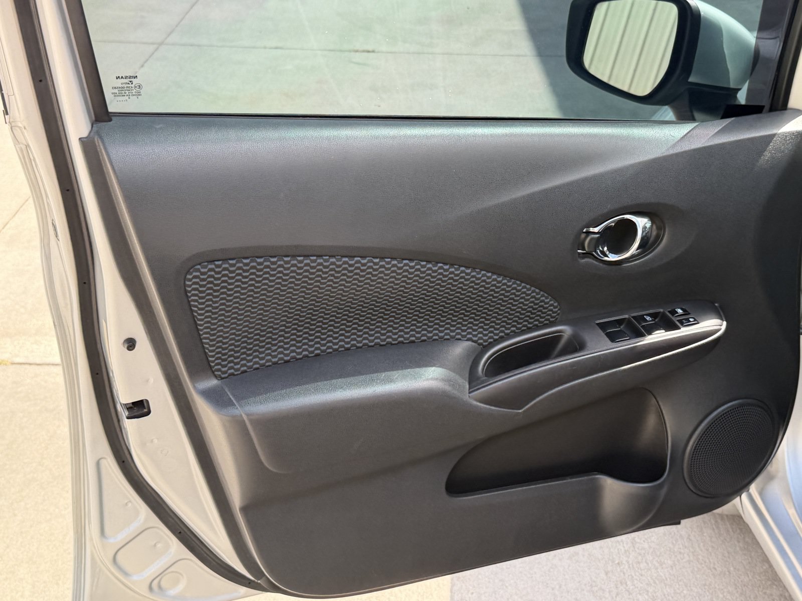 Used 2018 Nissan Versa Note SV FWD image 20