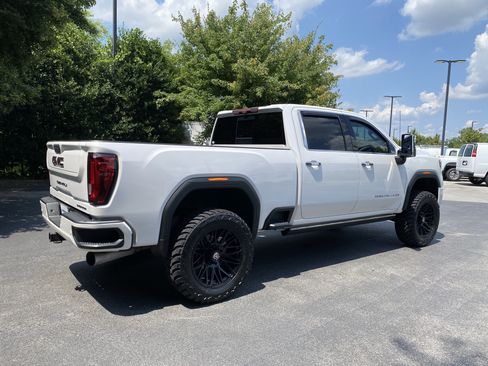 Used 2022 GMC Sierra 2500 Denali w/ Denali Ultimate Package AWD/4WD image 9