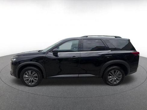 Used 2025 Nissan Pathfinder SV AWD/4WD image 8
