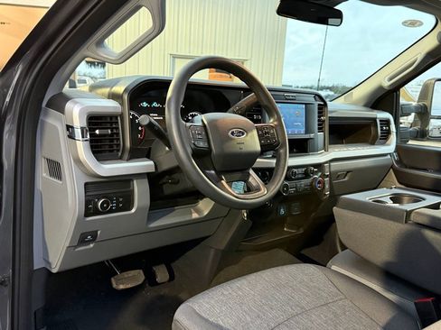 Used 2026 Ford F250 XL w/ STX Appearance Package image 4
