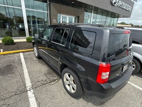 Used 2014 Jeep Patriot Sport w/ Power Value Group FWD image 2