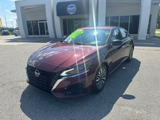 Used 2025 Nissan Altima 2.5 SV FWD video 1