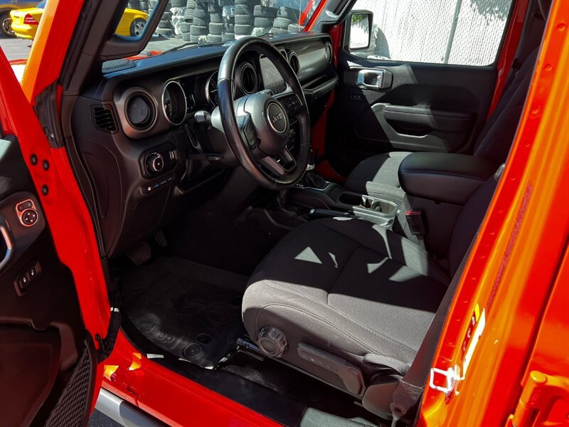 Used 2023 Jeep Wrangler Unlimited w/ Cold Weather Group AWD/4WD image 14