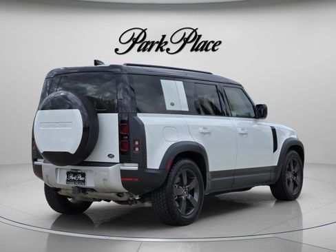 Used 2020 Land Rover Defender 110 HSE AWD/4WD image 5