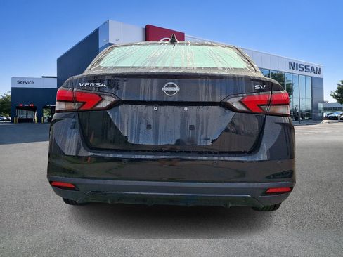 Used 2023 Nissan Versa SV FWD image 5