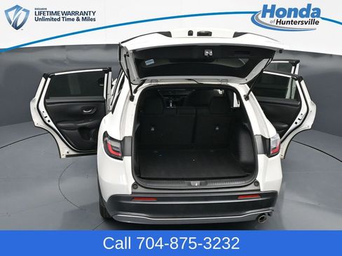 Used 2023 Honda HR-V Sport image 32