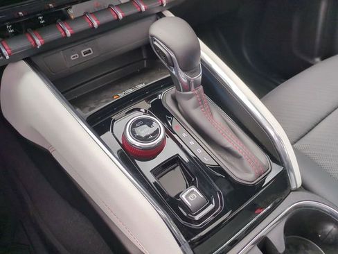 New 2026 GMC Canyon AT4X w/ AT4X AEV Edition AWD/4WD image 16