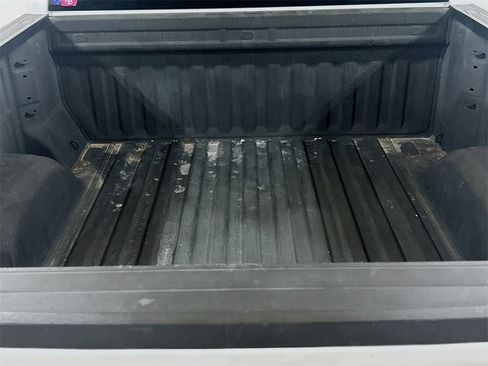 Used 2025 Chevrolet Silverado 1500 Custom image 22